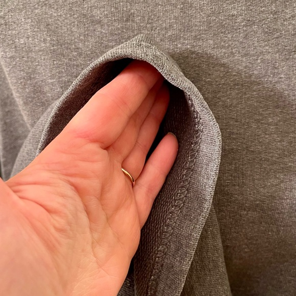 Men’s Detroit Red Wings 2002 Training Camp Long Sleeve Shirt/ Thin Sweatshirt XL - Picture 5 of 5